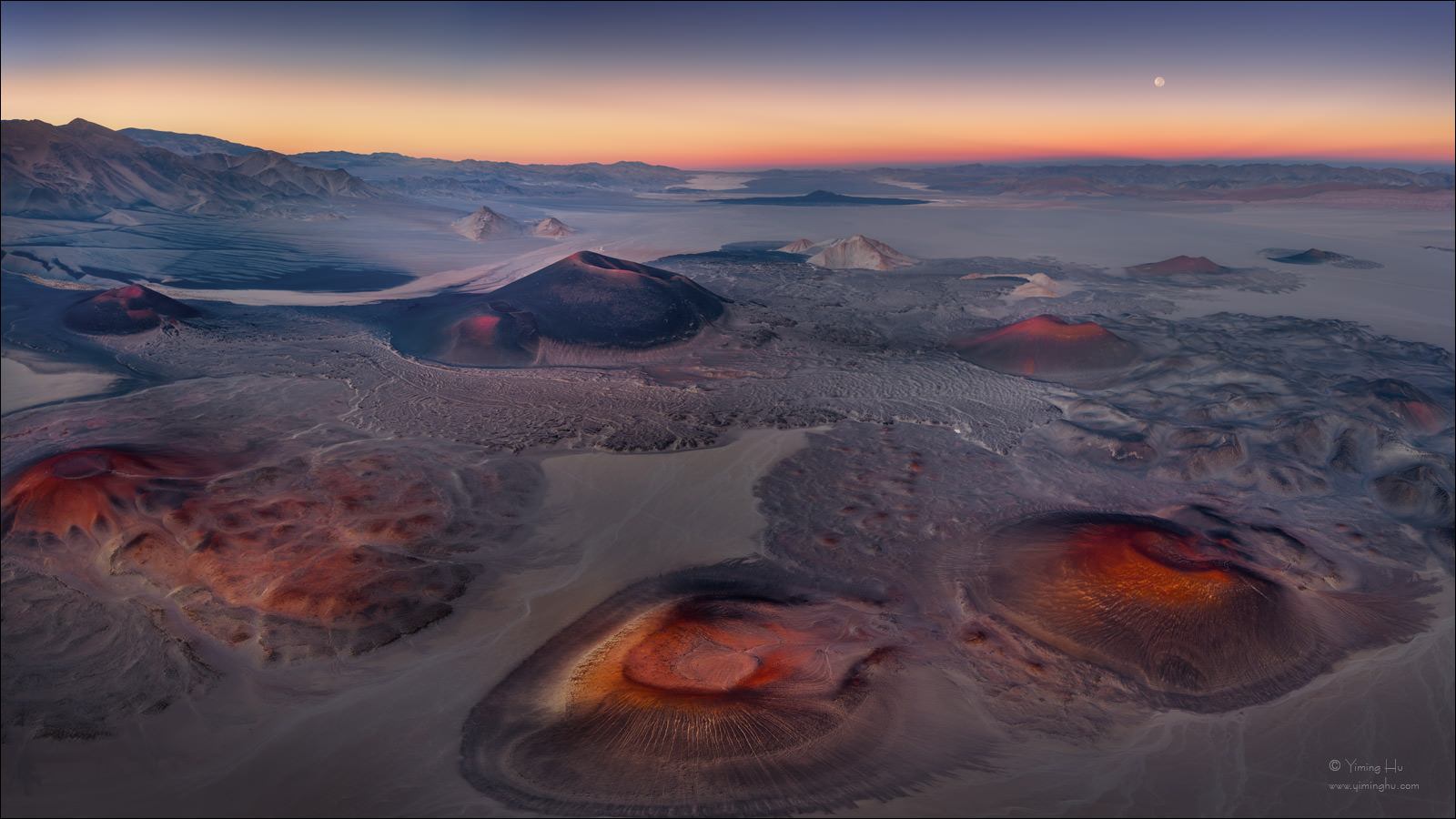 Dawn-over-the-Volcanic-Wilderness