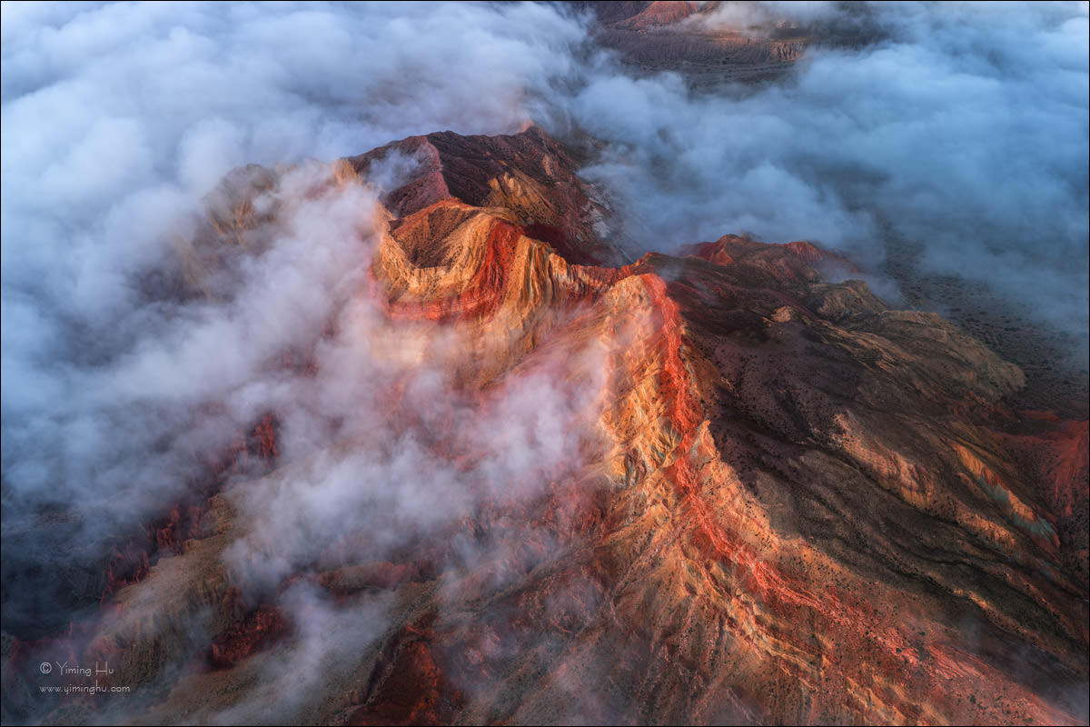 Painted-Ridges-in-the-Clouds