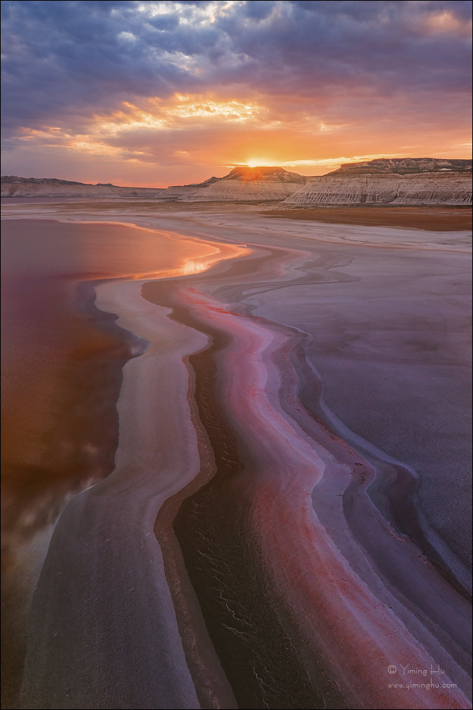 Chromatic-Shore-Under-Heavenly-Ligh