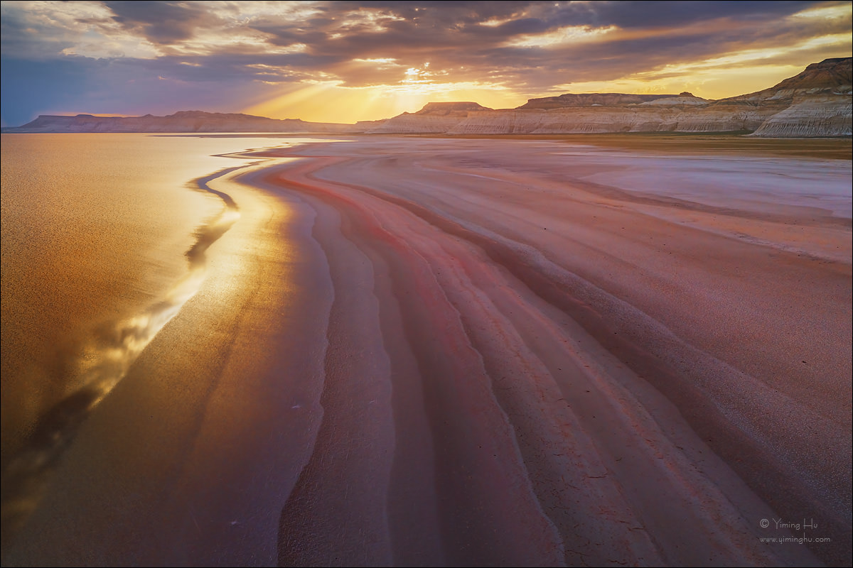 Light-Woven-Shore
