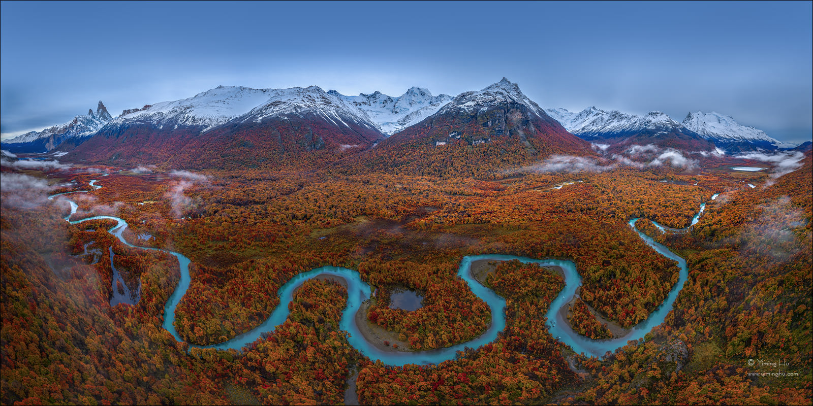Autumn-Meanders-beneath-Patagonian-Peaks